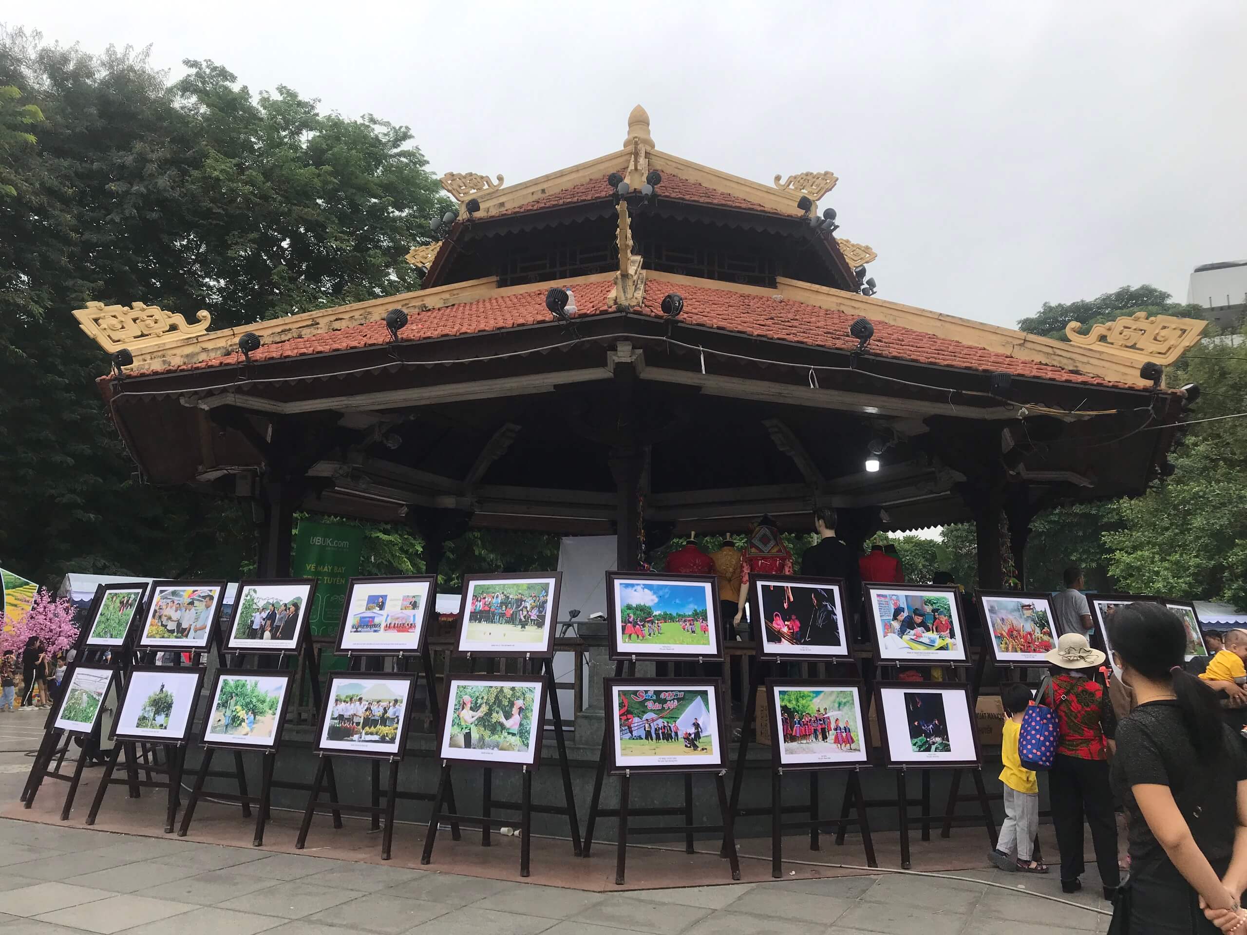 Các tác phẩm ảnh đẹp về văn hóa, du lịch, kinh tế - xã hội của tỉnh Sơn La và các tỉnh Tây Bắc.